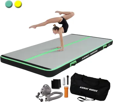 Advantages and Disadvantages of Gymnastics Mats and Tumbling Tracks